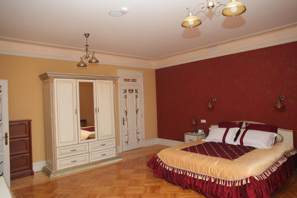 Fontush Boutique Hotel 이바노프란키우스크 객실 사진
